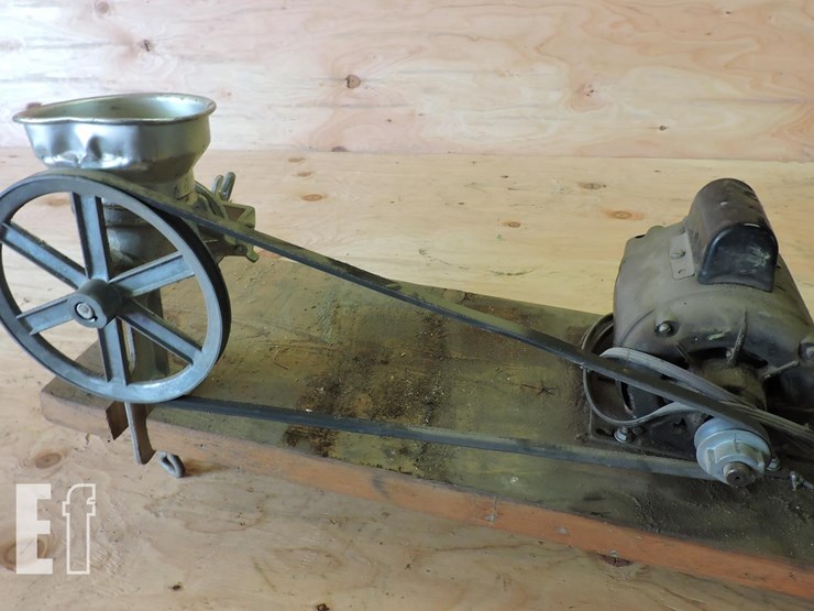 grain-grinding-mill-w/electric-motor-image-1
