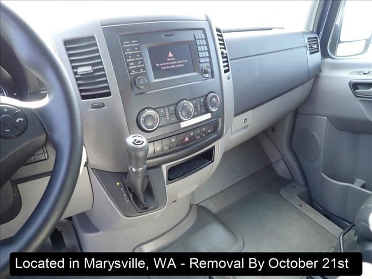 2015-mercedes-benz-sprinter-3500-image-3