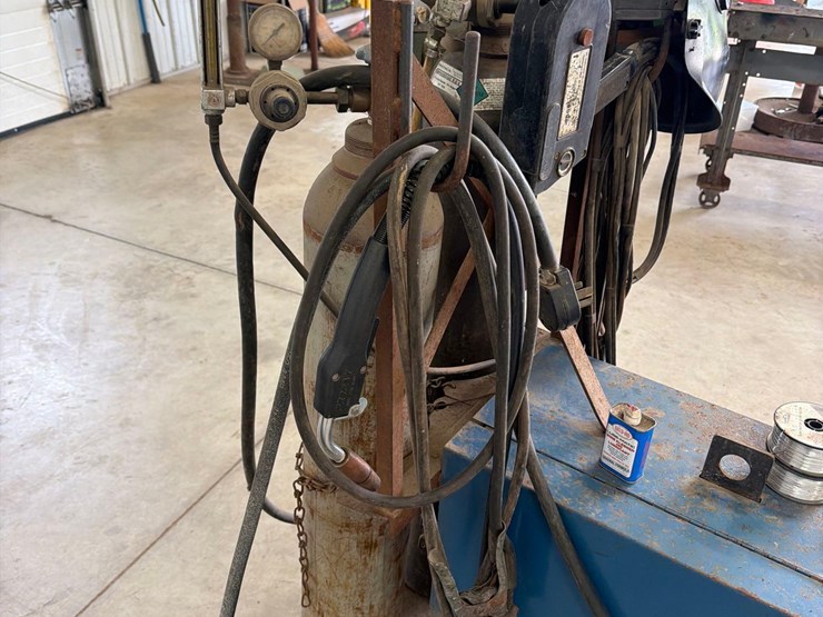 miller-matic-200-wire-welder-image-5