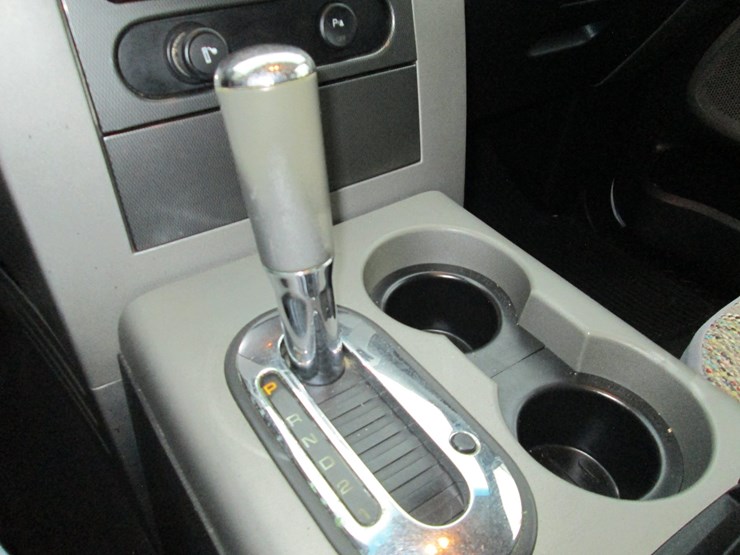 2004-ford-f150-image-34