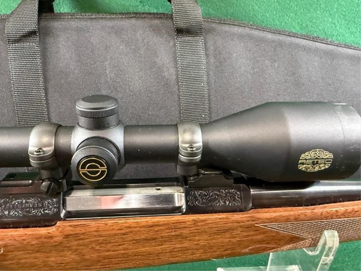 browning-medallion-a-bolt-30-06-sprg-rifle-image-9