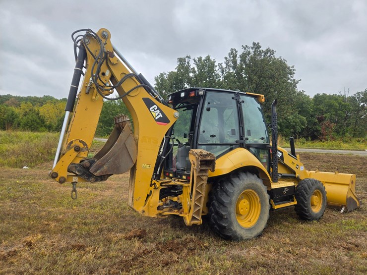 caterpillar-420f-image-15