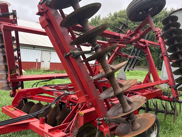 case-ih-3900-image-6
