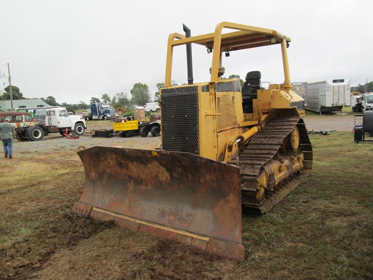 caterpillar-d5m-lgp-image-1