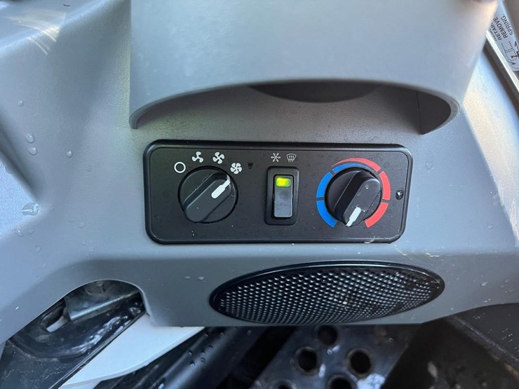 bobcat-s650-image-25