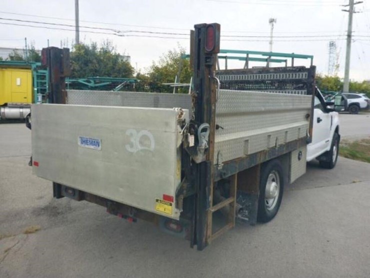 2019-ford-f350-xl-image-4