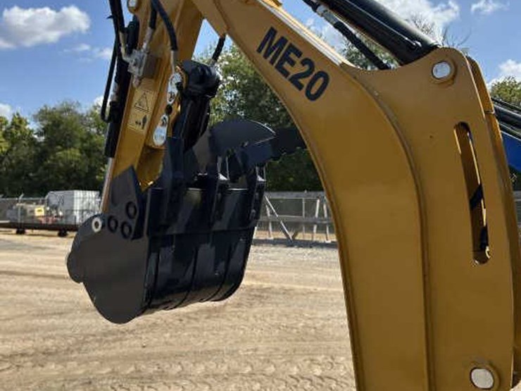 #145-•-yanmar-diesel-mini-excavator---me20-image-9