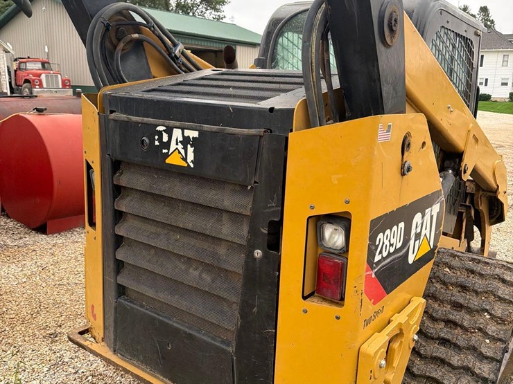 2015-caterpillar-289d-image-25