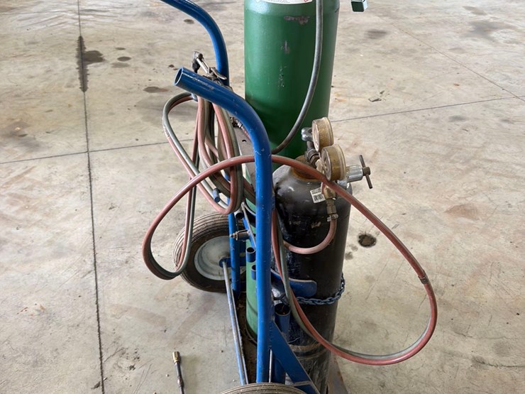 acetylene-torch-with-cart-image-9