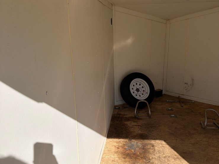 2011-stealth-14ft-enclosed-bumper-hitch-trailer--1-owner-image-24