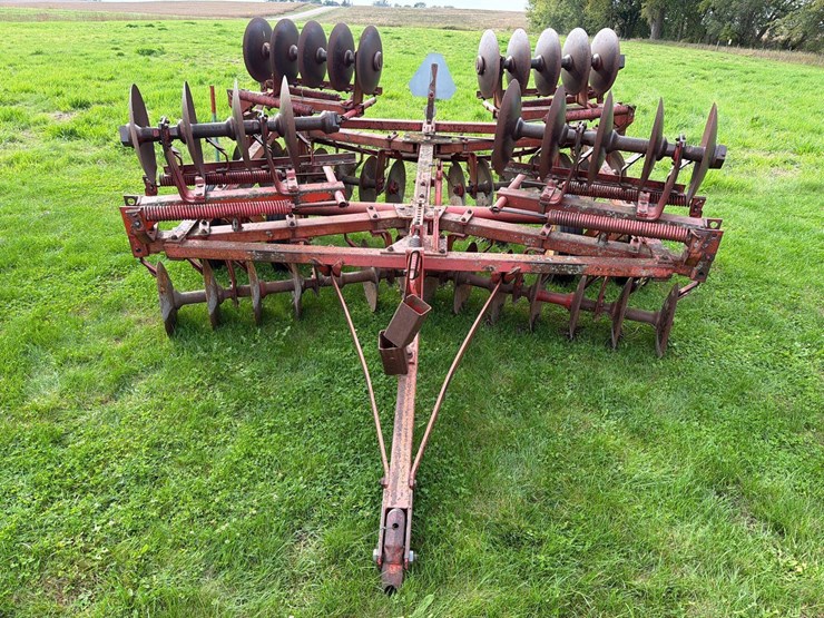 massey-ferguson-620-image-2