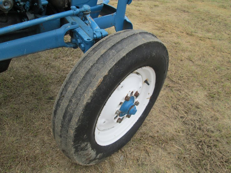 ford-3000-image-14