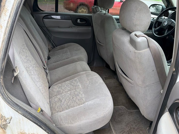 2005-gmc-envoy-image-35