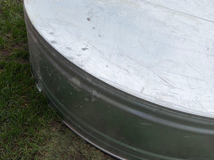 hastings-92”-round-tank-image-5