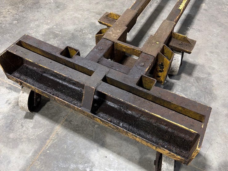 goffer-model-r-12-tractor-splitting-stand-image-6