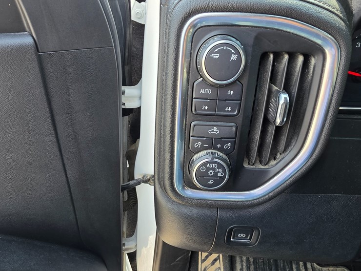 #25311-•-2019-chevrolet-silverado-pickup-truck-image-55