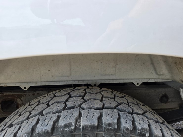#25311-•-2019-chevrolet-silverado-pickup-truck-image-76