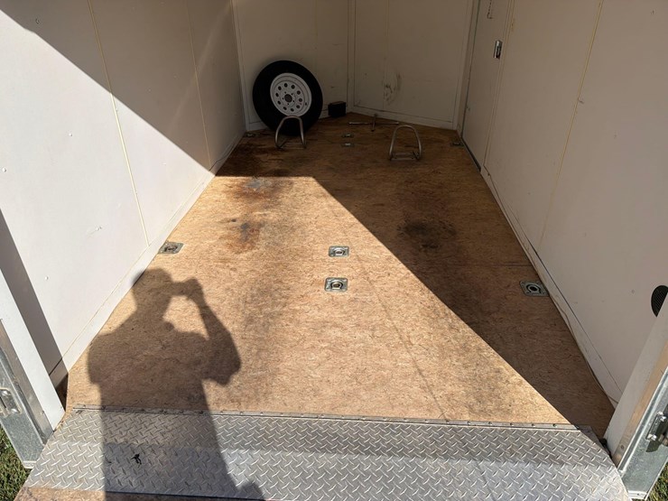 2011-stealth-14ft-enclosed-bumper-hitch-trailer--1-owner-image-28