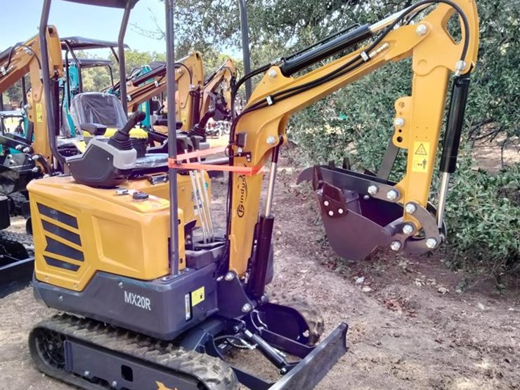 #23-•-cfg-mini-excavator---mx20r-image-2