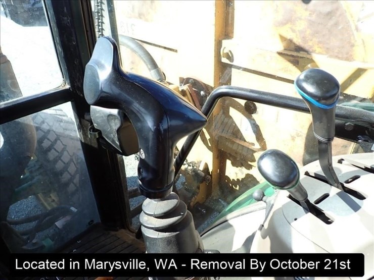 2013-john-deere-5100m-image-10