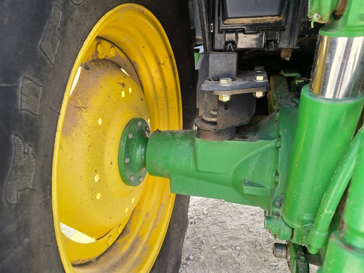 john-deere-6105m-image-38