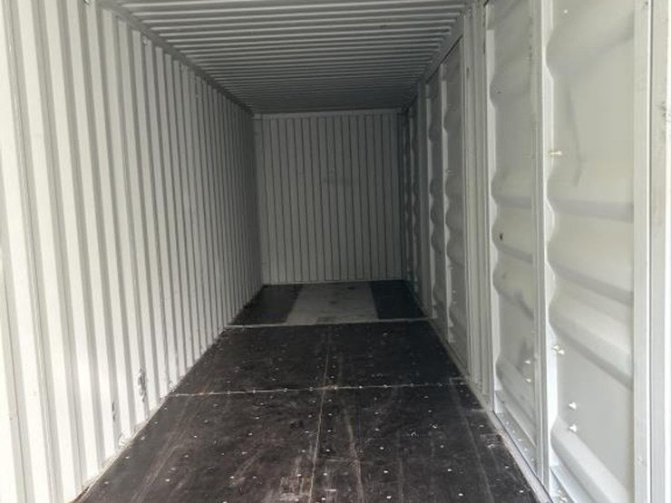#83-•-40'-high-cube-conex/-shipping-container---one-trip-image-8