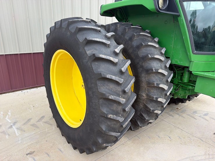 1976-john-deere-4630-image-14