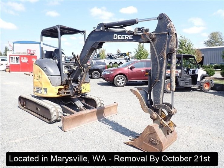 2017-deere-35g-image-16