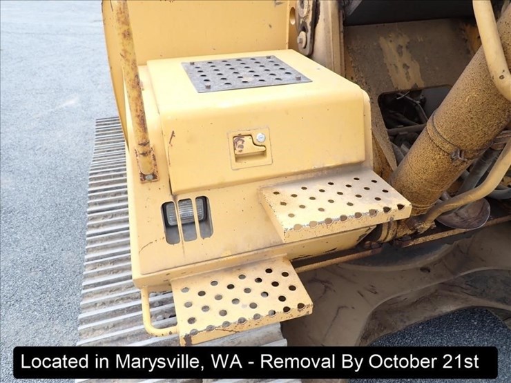 2002-deere-330c-lc-image-25