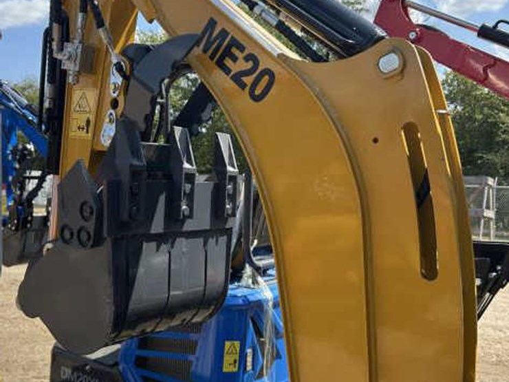 #146-•-yanmar-diesel-mini-excavator---me20-image-9