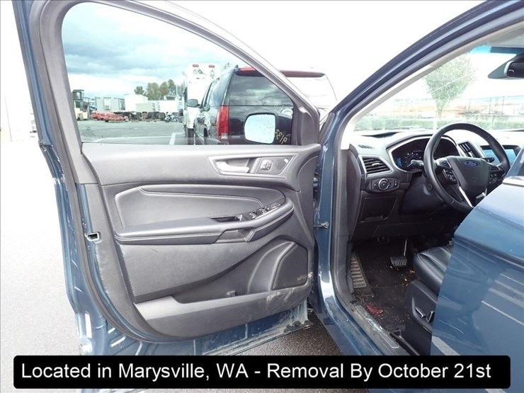 2019-ford-edge-image-13