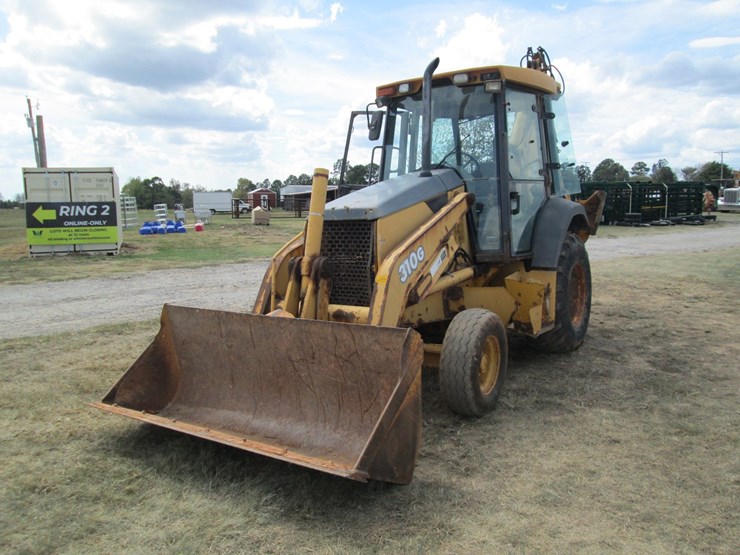 deere-310g-image-1