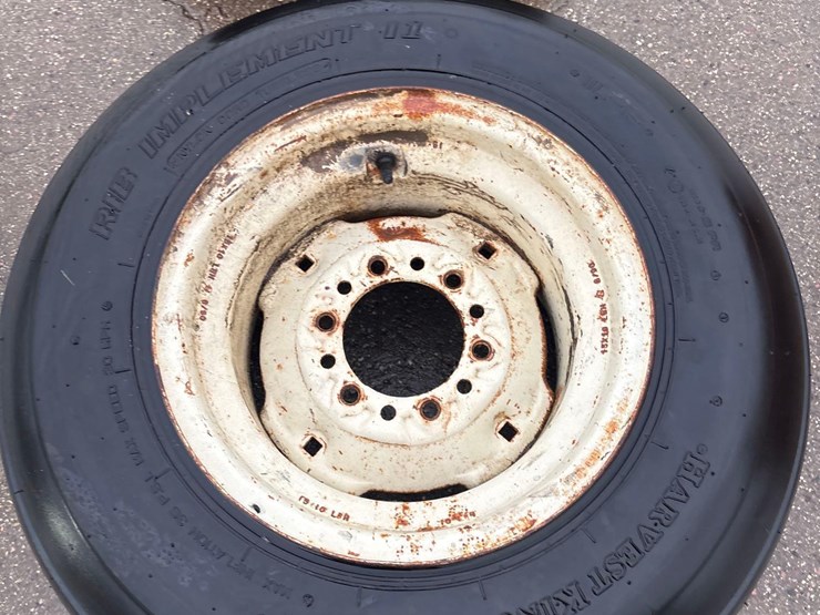 3--11l-15-implement-tires-and-rims-image-2