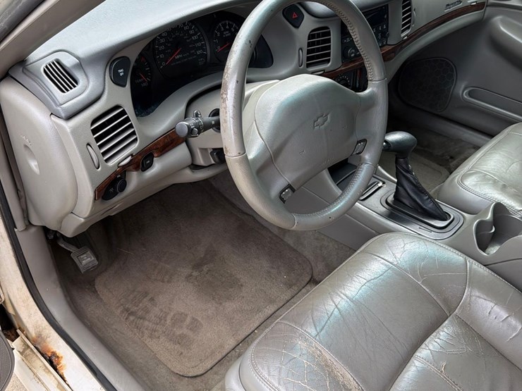 2004-chevrolet-impala-ls-car-image-26