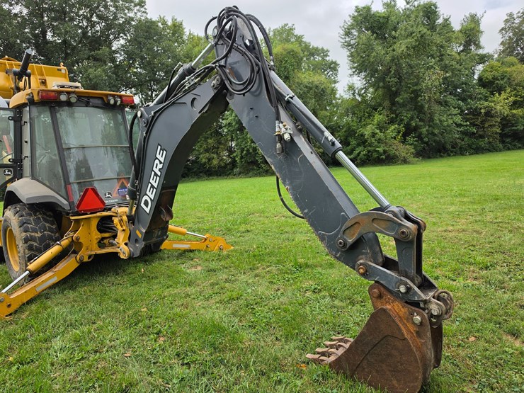 2016-deere-410l-image-74