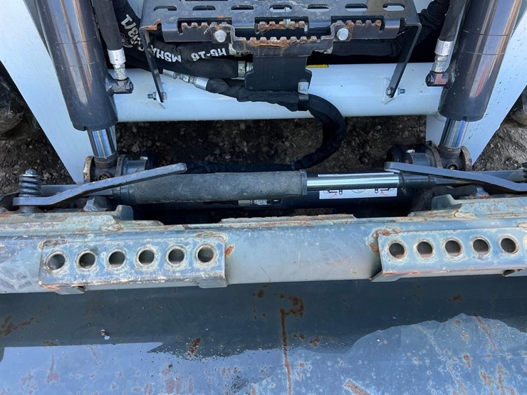 bobcat-s590-image-11