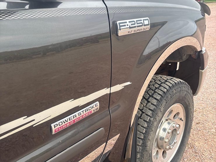 2005-ford-f250-xlt-image-36