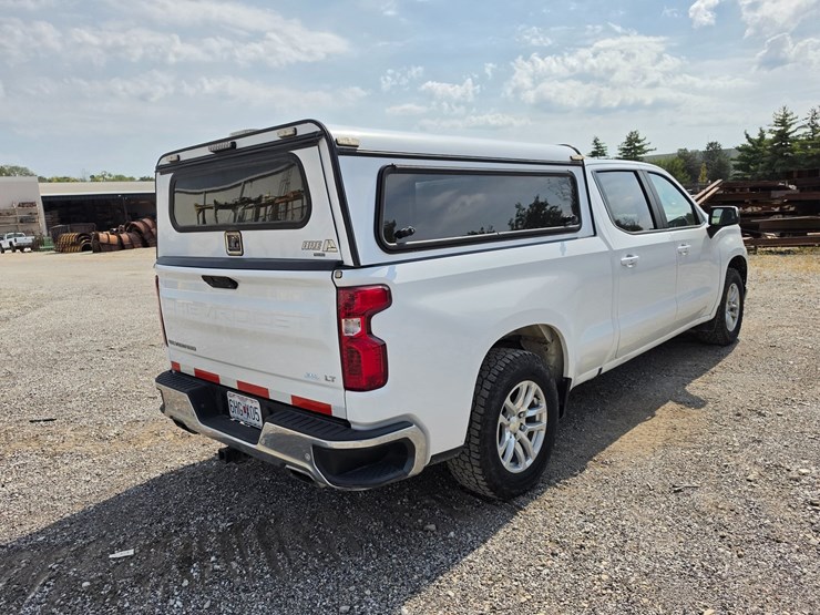 #25311-•-2019-chevrolet-silverado-pickup-truck-image-14