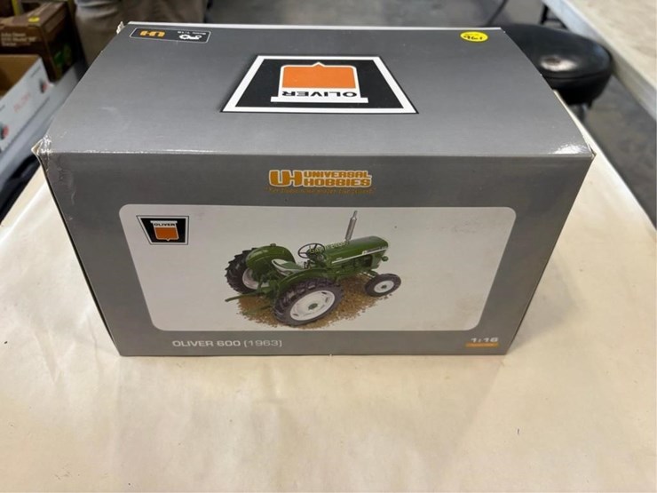 oliver-600-image-1