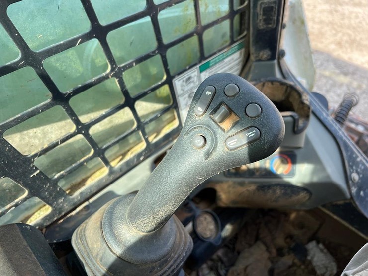 2019-bobcat-t595-image-20