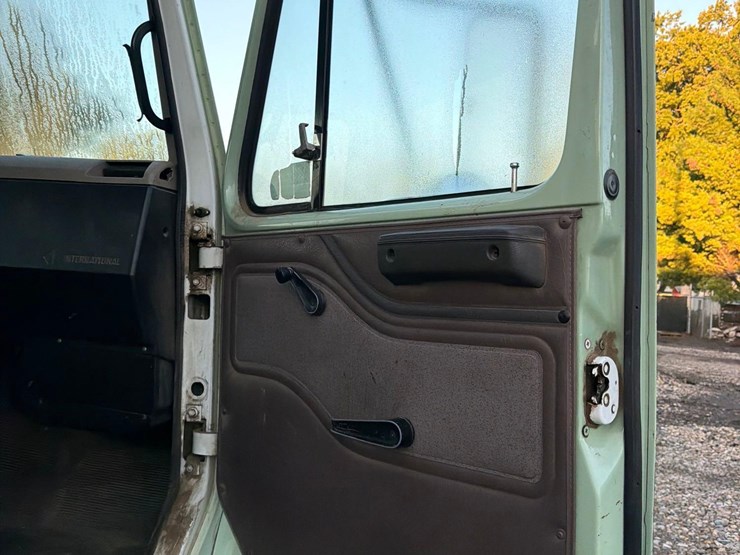 2000-international-4700-image-24