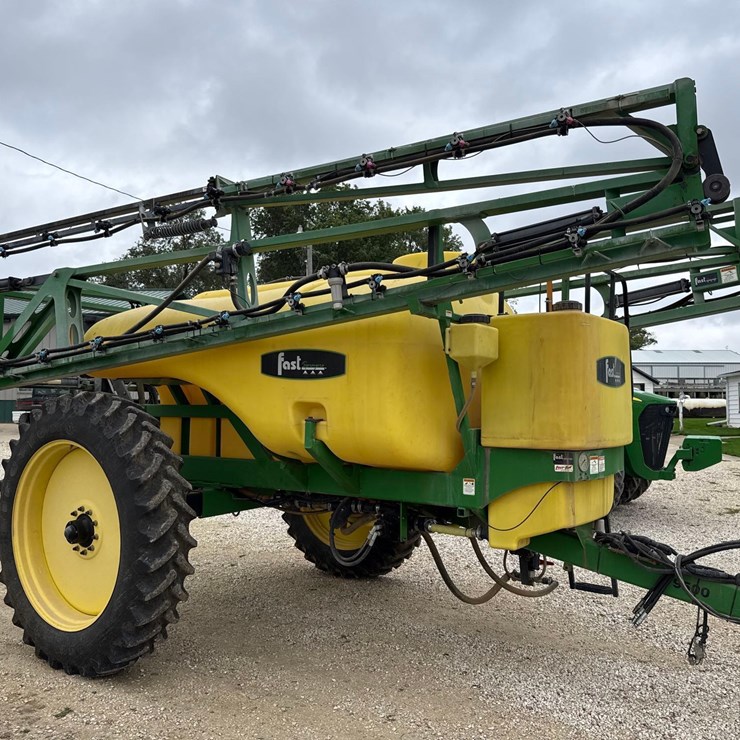 2012 Fast 1850 Gallon Pull Type Sprayer—2nd owner