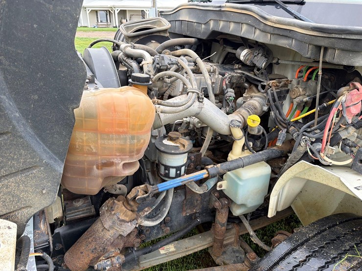 2009-international-durastar-4300-image-89