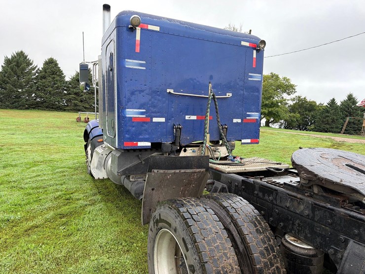 2007-peterbilt-386-image-33