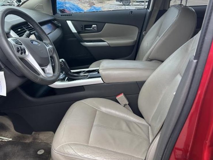 2011-ford-edge-image-9