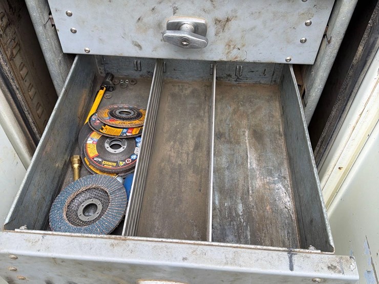 2009-international-durastar-4300-image-25