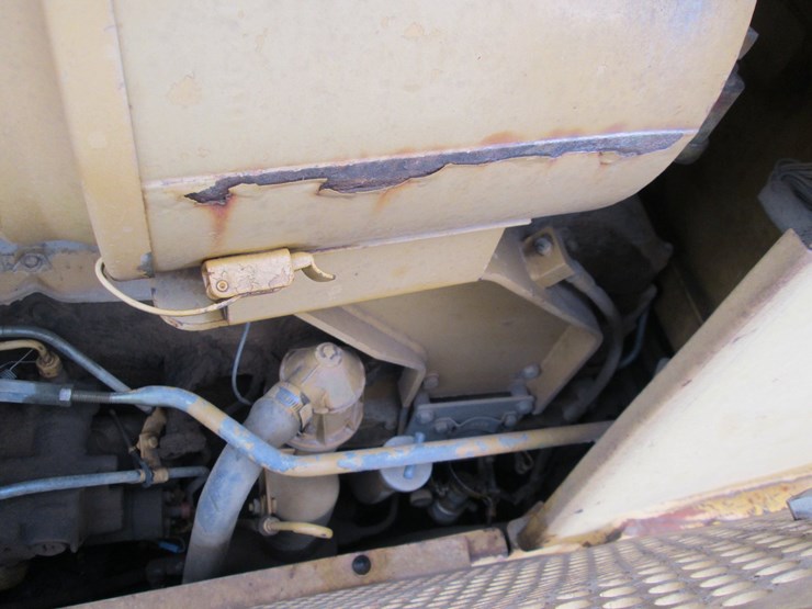caterpillar-d5m-lgp-image-28