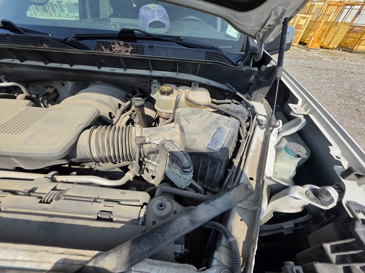 #25311-•-2019-chevrolet-silverado-pickup-truck-image-35