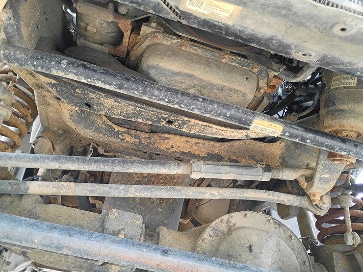 2016-dodge-2500-image-26