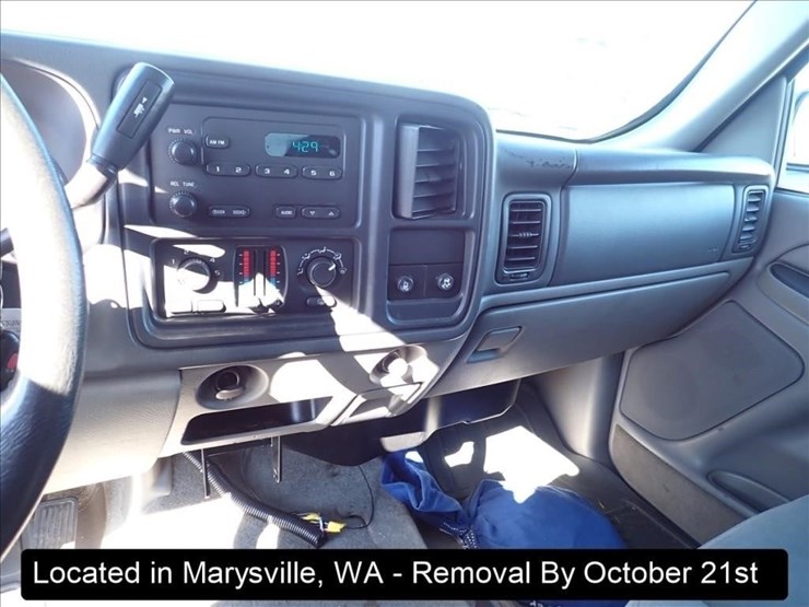 2005-chevrolet-tahoe-image-8